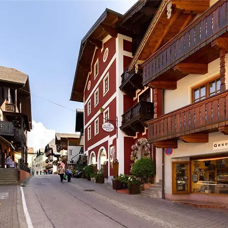 3br Penthouse In Centre Of St Wolfgang - What'app - 0034-635-518-216 - For Reservations! *