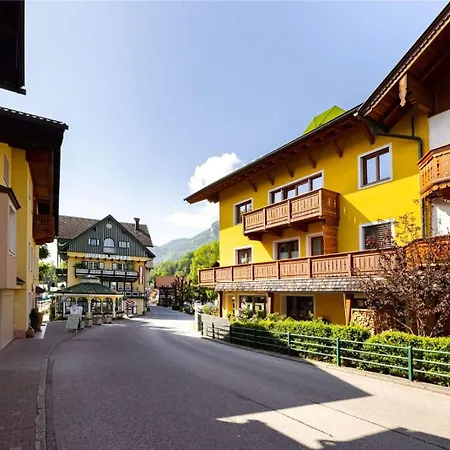 3br Penthouse In Centre Of St Wolfgang - What'app - 0034-635-518-216 - For Reservations! Apartment Sankt Wolfgang im Salzkammergut